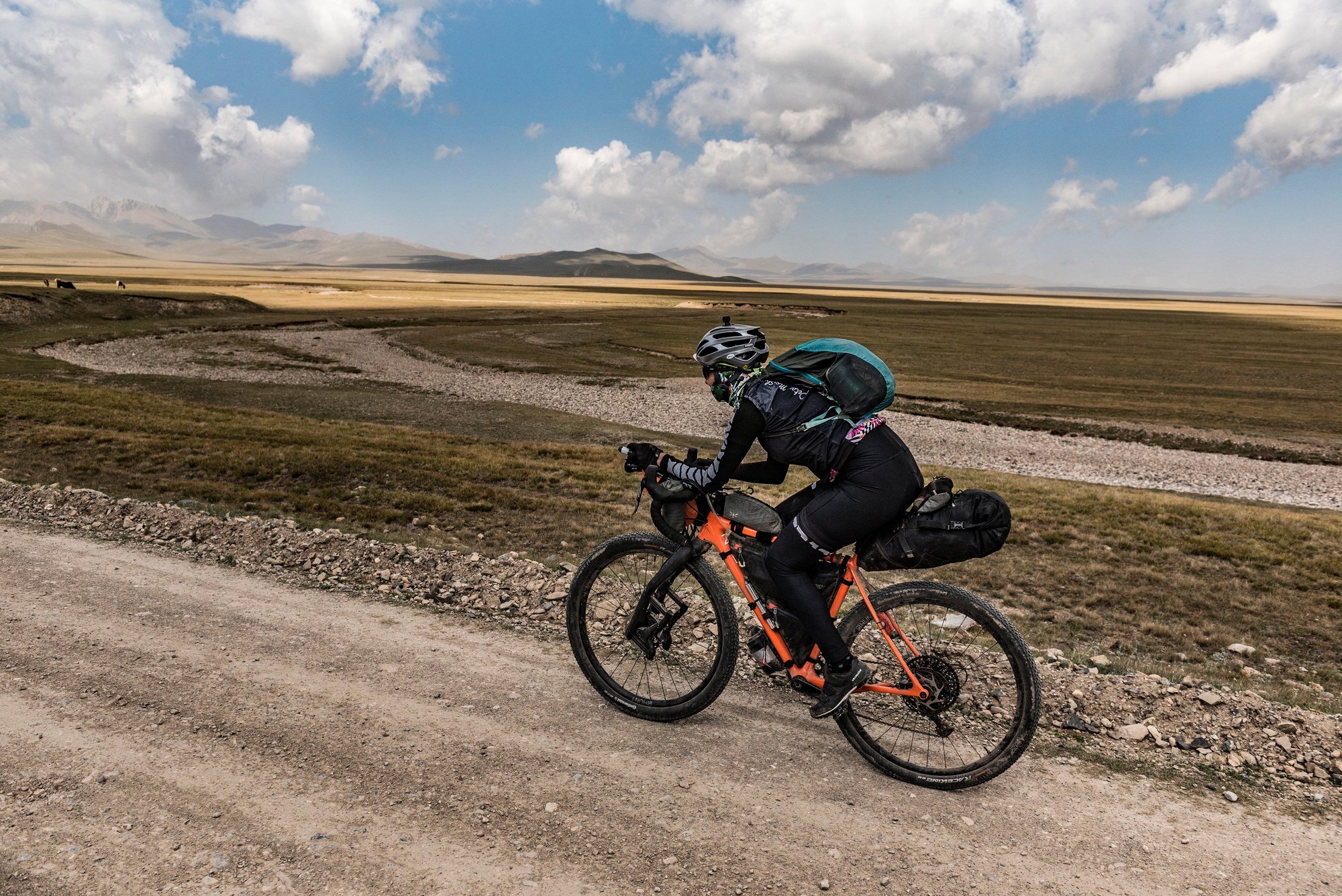 Peta McSharry racing the inaugural 2018 Silk Road Mountain Race
